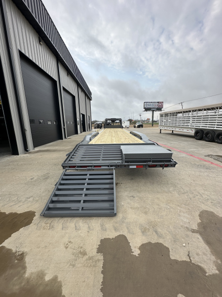 New 2026 Delco Trailers C940 Deckover Trailer