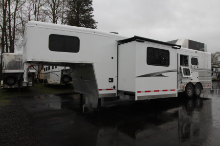 New 2026 Trails West Sierra 11x15 LQ w/ Slide-out - SOLAR - Oven - Hayrack - Stud Wall - 3 Horse Trailer