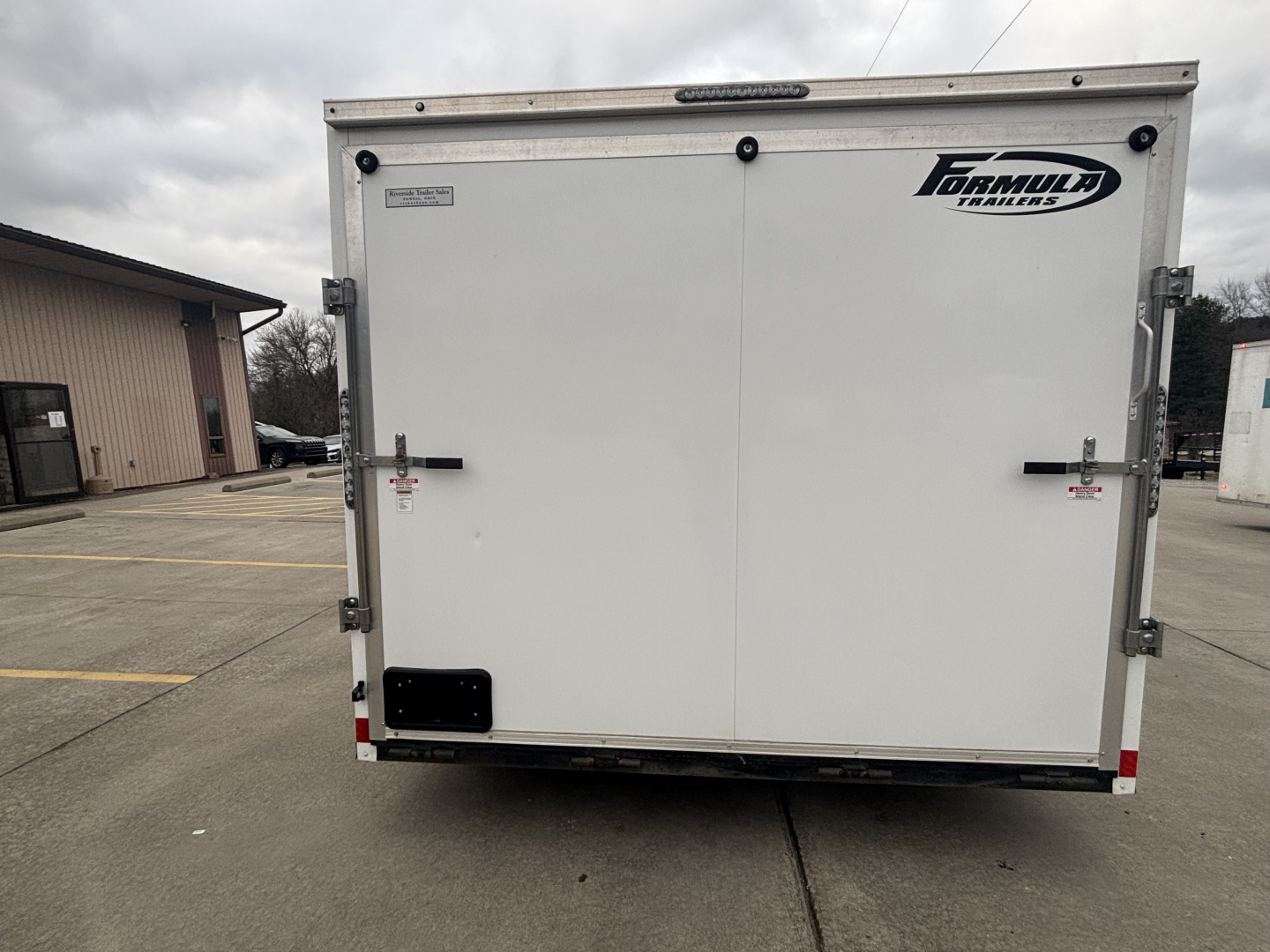 Used 2020 Formula Trailers 8'X24' ENCLOSED CARGO TRAILER - V-NOSE - RAMP - EPOXY COATED FLOOR - 9990# GVWR