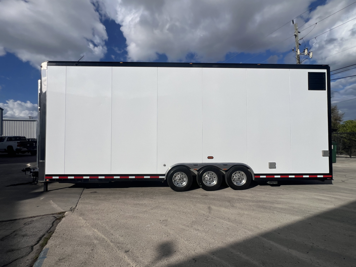 Used 2012 T&E 30' Stacker Trailer