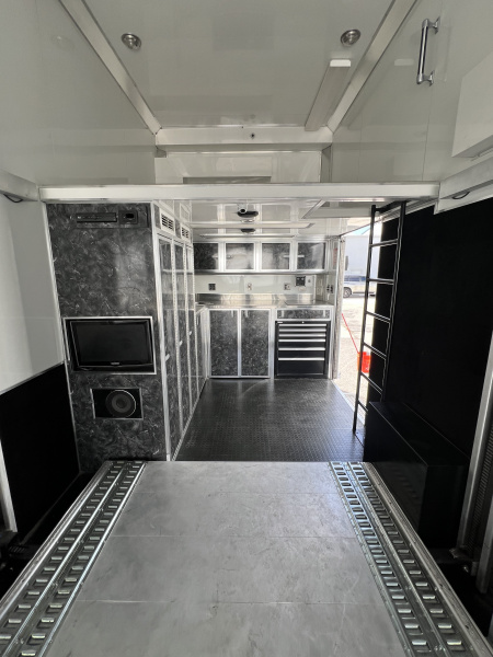 Used 2012 T&E 30' Stacker Trailer