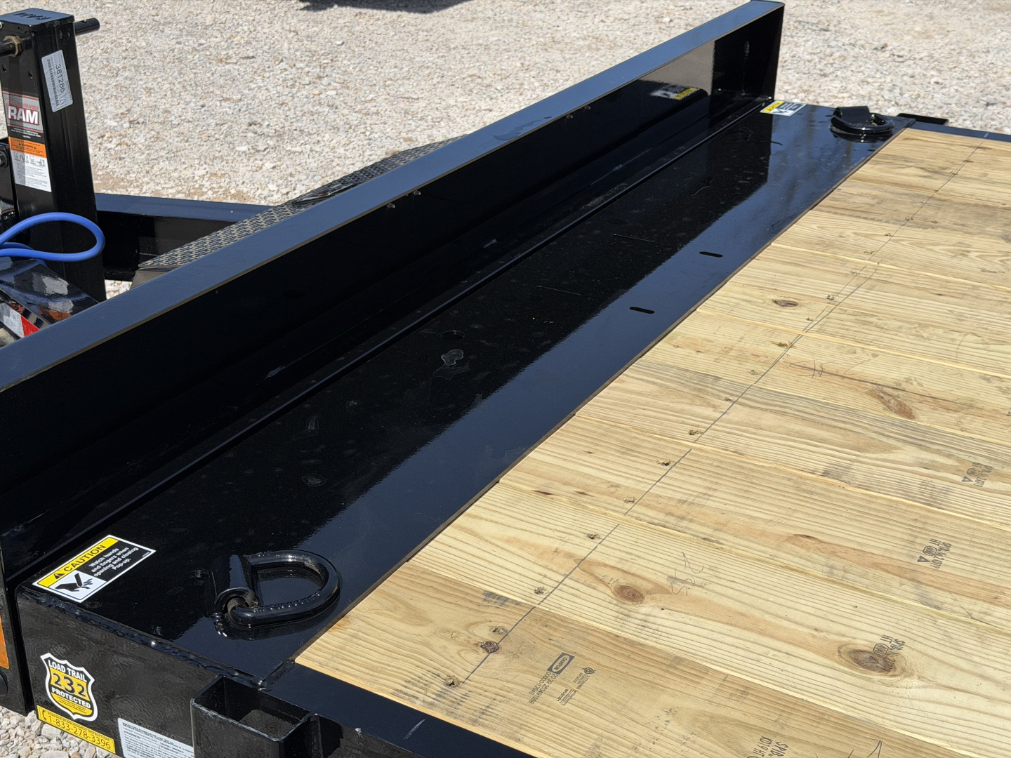 New 2026 Load Trail 83X22 14K TM WIRELESS REMOTE WINCH PLATE 6" I BEAM FRAME Tilt Trailer