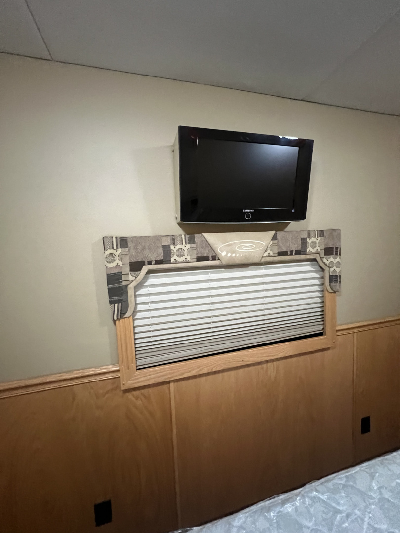 Used 🚨 2008 Renegade 45' Motorcoach – PRE DEF Detroit! 🚨