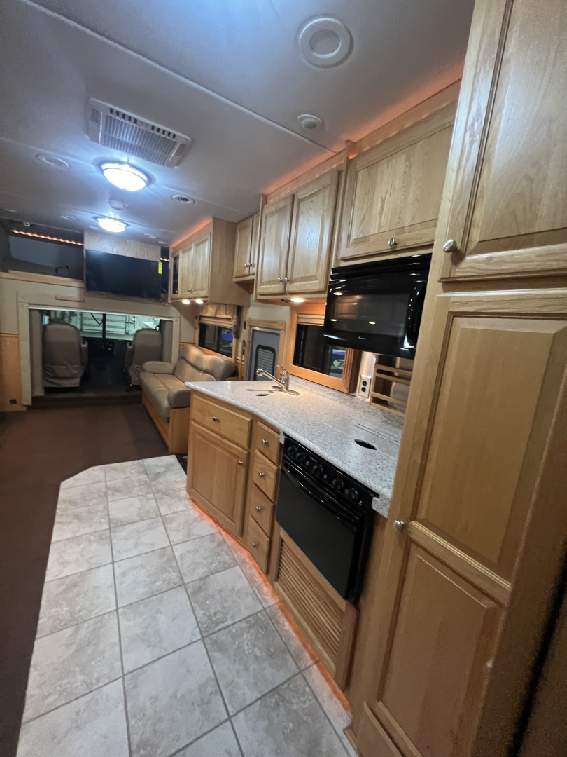 Used 🚨 2008 Renegade 45' Motorcoach – PRE DEF Detroit! 🚨