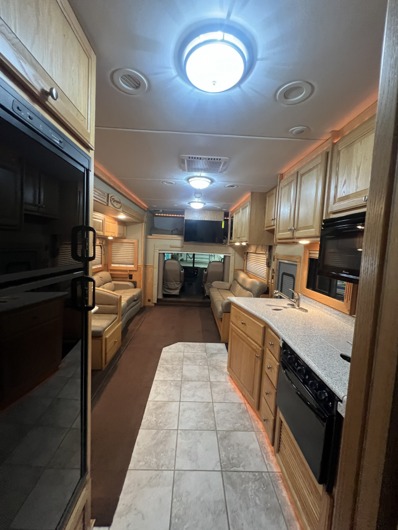 Used 🚨 2008 Renegade 45' Motorcoach – PRE DEF Detroit! 🚨