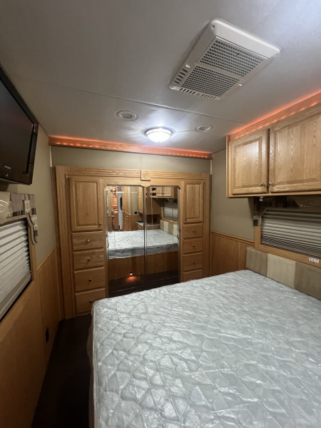 Used 🚨 2008 Renegade 45' Motorcoach – PRE DEF Detroit! 🚨