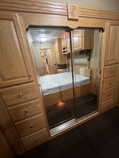 Used 🚨 2008 Renegade 45' Motorcoach – PRE DEF Detroit! 🚨