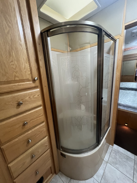 Used 🚨 2008 Renegade 45' Motorcoach – PRE DEF Detroit! 🚨