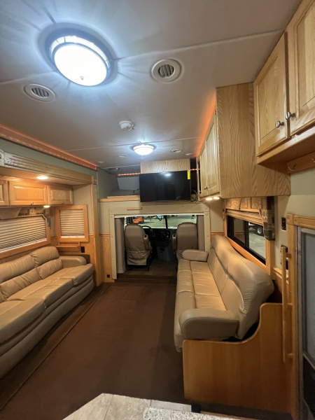 Used 🚨 2008 Renegade 45' Motorcoach – PRE DEF Detroit! 🚨