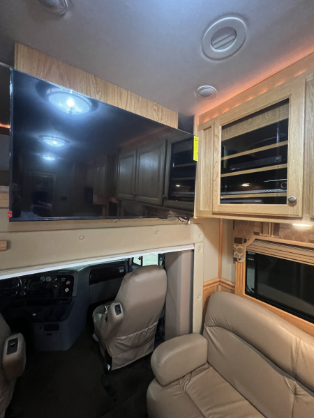 Used 🚨 2008 Renegade 45' Motorcoach – PRE DEF Detroit! 🚨