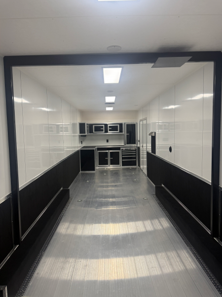 New 2026 Vintage 34’ Tag Race Trailer