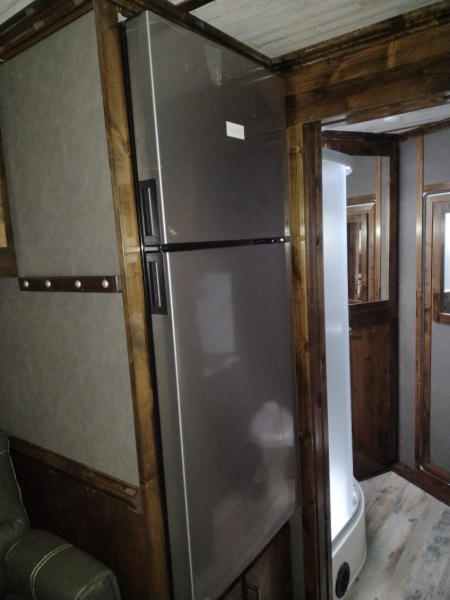 New 2026 Trails West Living Quarter 4 Horse Trailer