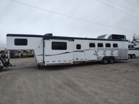 New 2026 Trails West Living Quarter 4 Horse Trailer