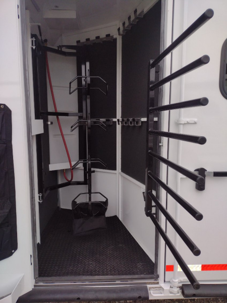 New 2026 Trails West Living Quarter 4 Horse Trailer