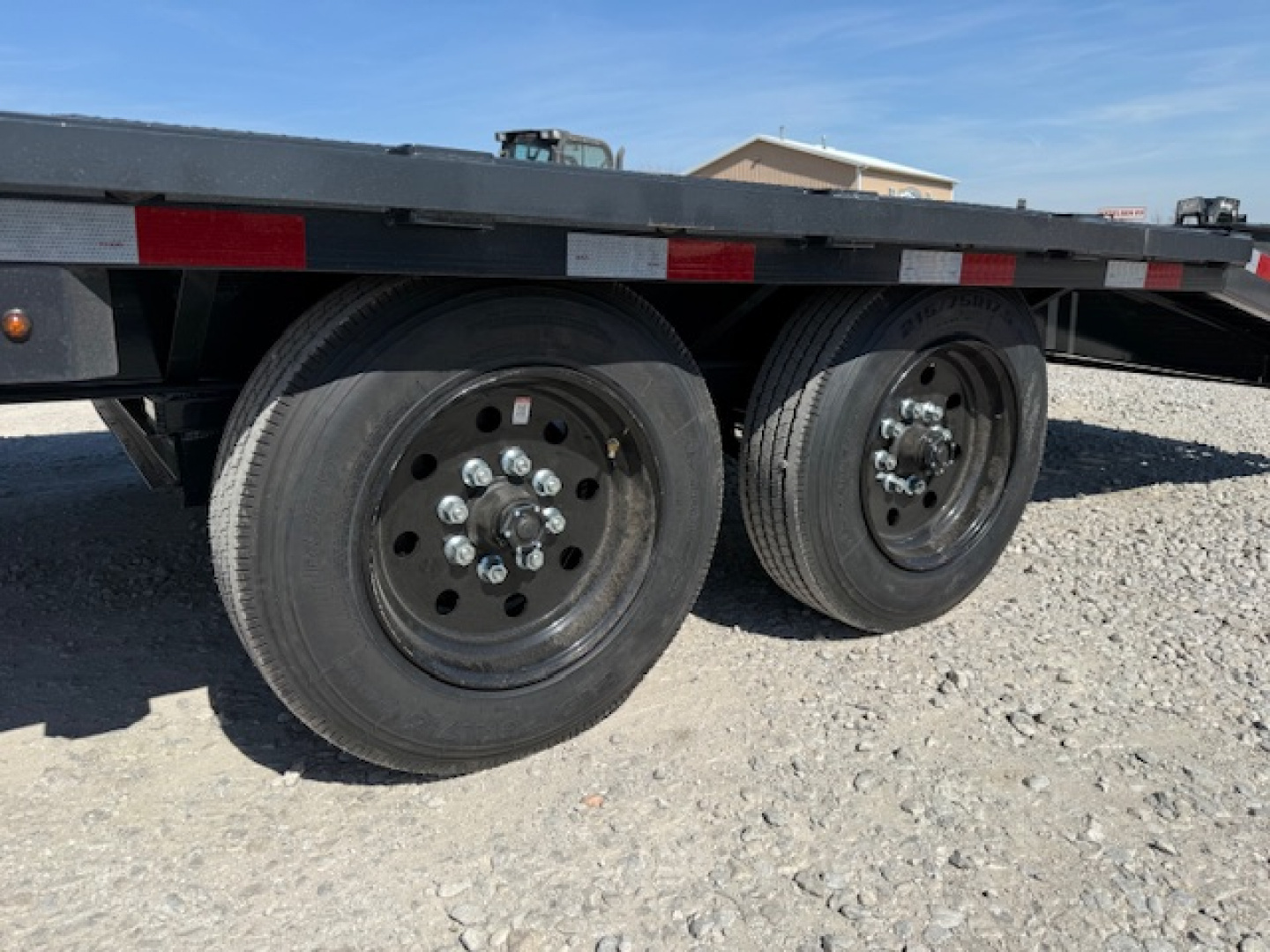 New 2026 Hillcrest Black-Grey 102"x20'+5' 17.6k Gooseneck Deckover Trailer