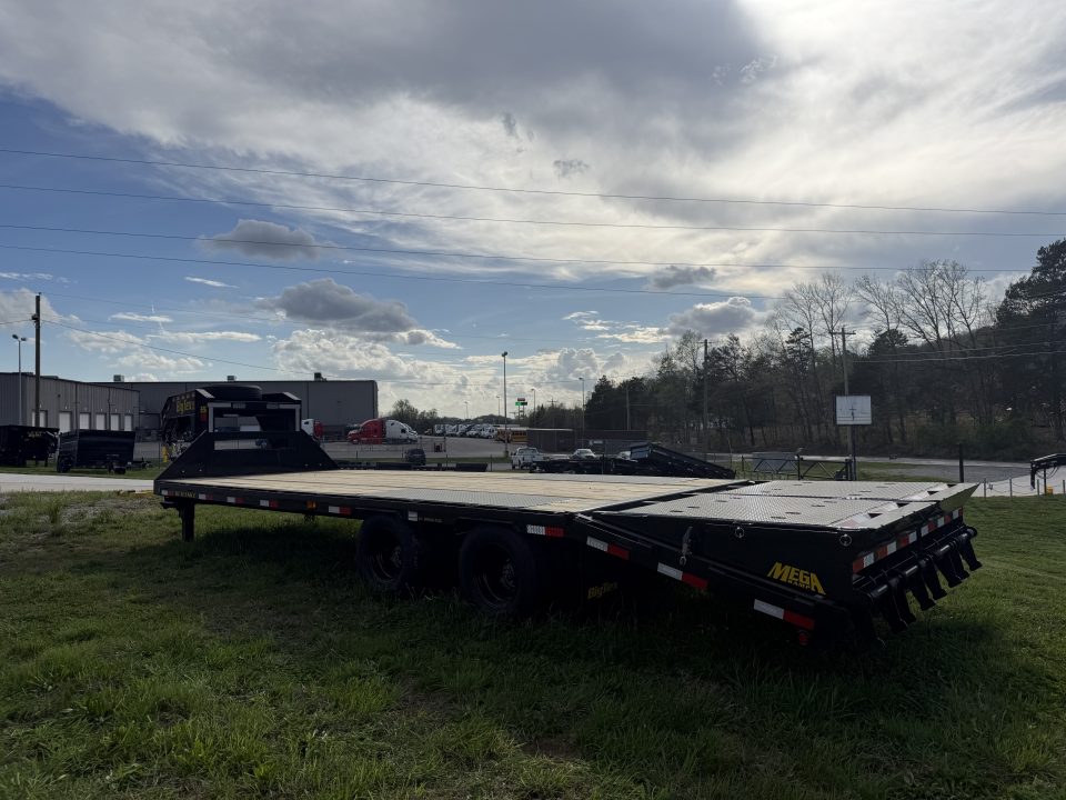 New 2026 Big Tex Trailers 22GN-20+5 MEGA Equipment Trailer