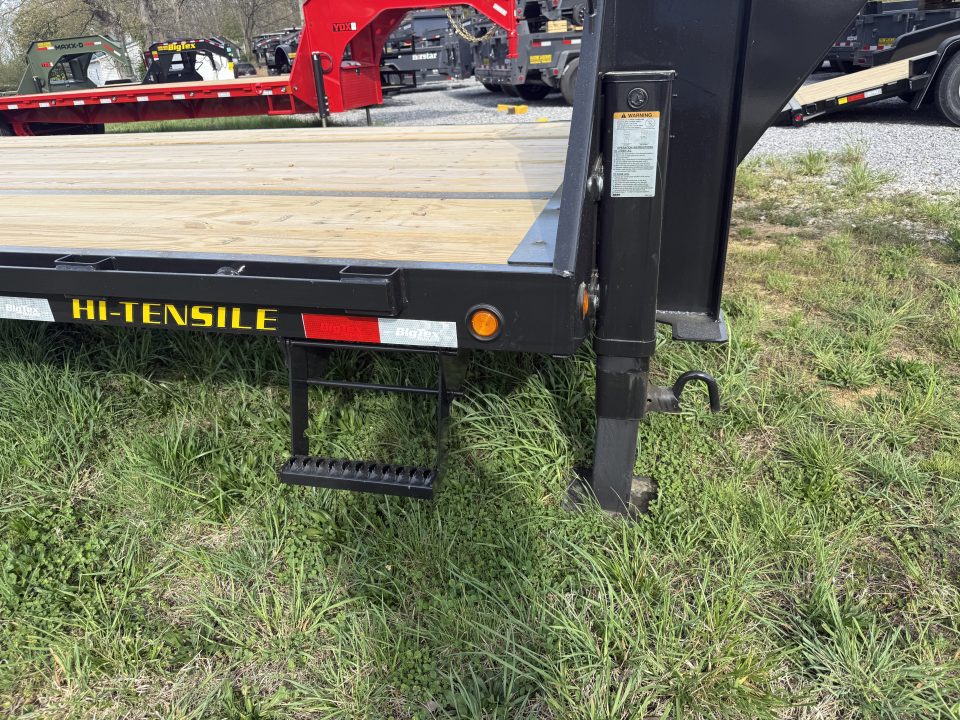 New 2026 Big Tex Trailers 22GN-20+5 MEGA Equipment Trailer