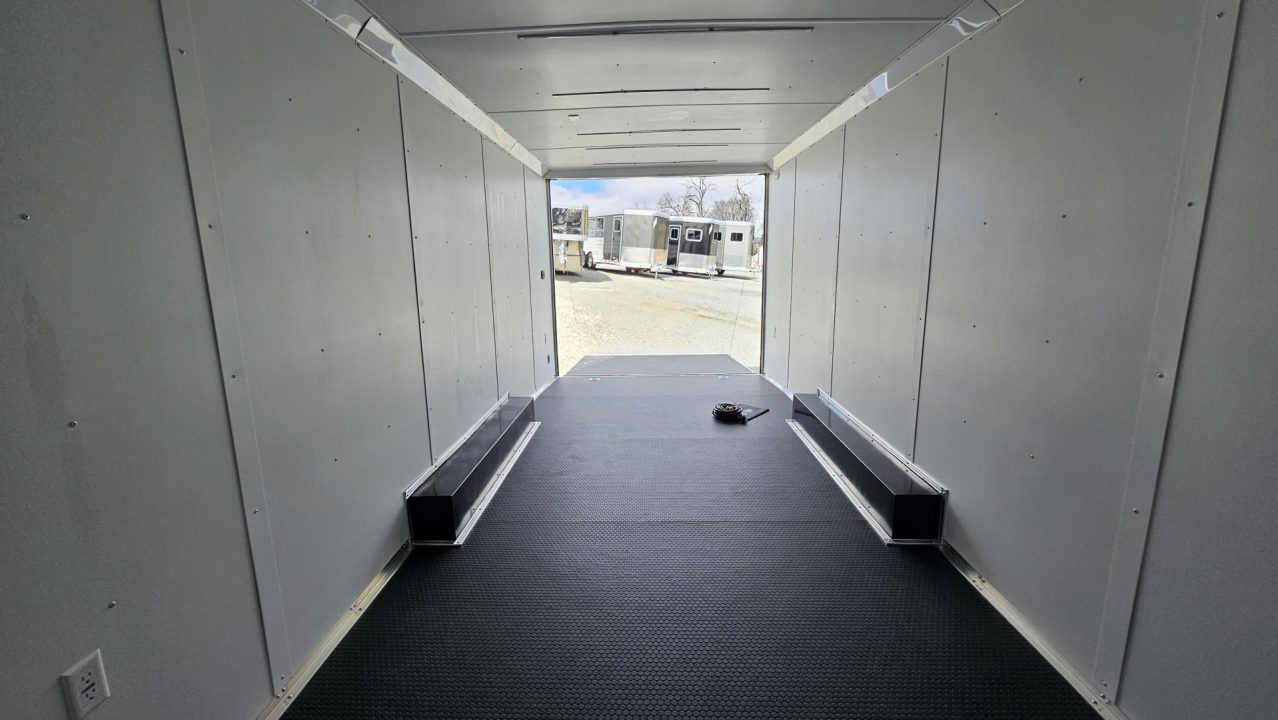 New 2026 Cargo Mate ELIMINATOR 8.5X24TA Car / Racing Trailer