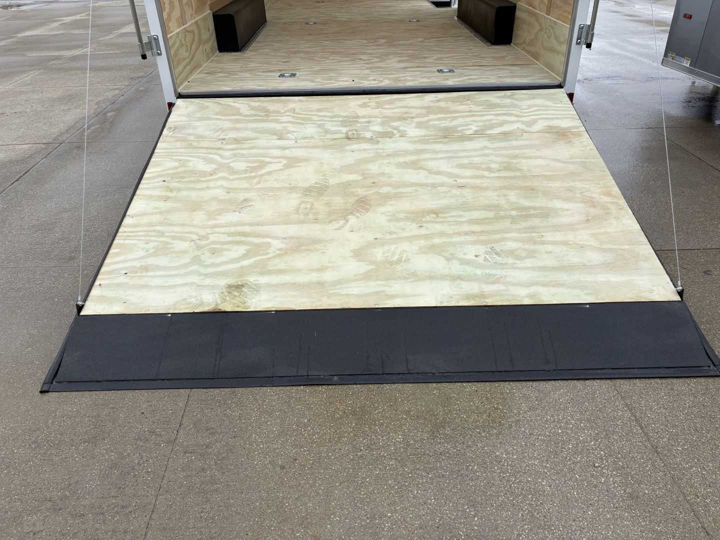 New 2026 Haul About Trailers 8.5'X18' LEOPARD W/LANDSCAPE PACKAGE Cargo / Enclosed Trailer