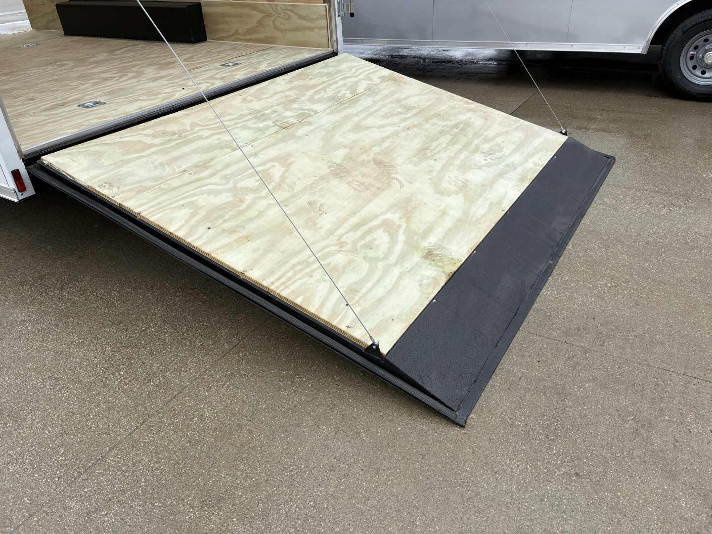 New 2026 Haul About Trailers 8.5'X18' LEOPARD W/LANDSCAPE PACKAGE Cargo / Enclosed Trailer