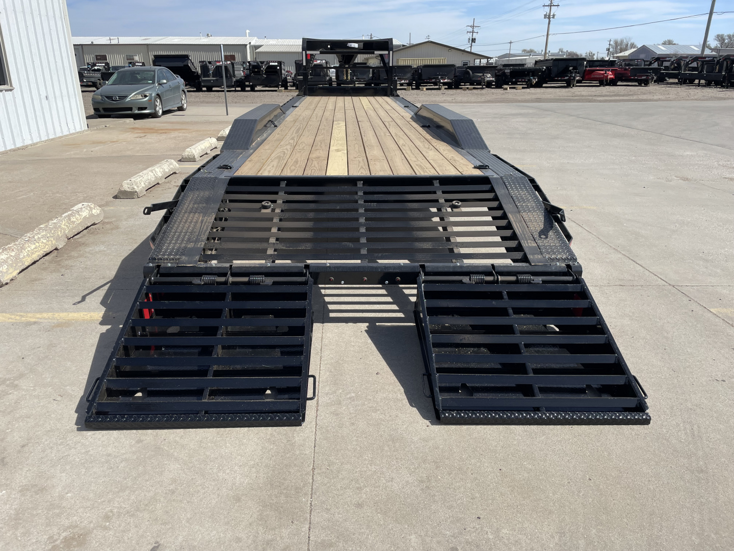 New 2026 Buckshot MFG AR36R Car / Racing Trailer