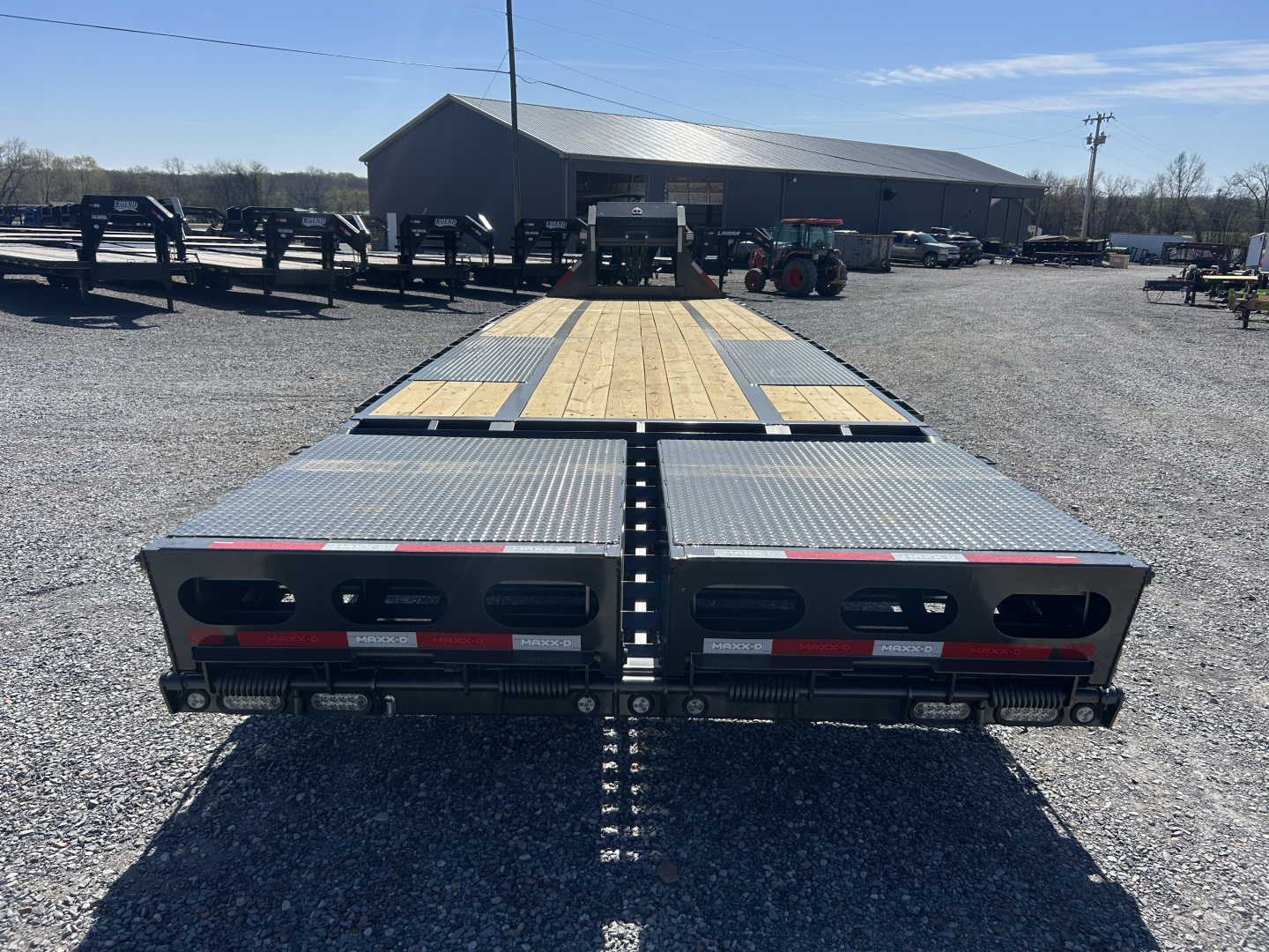 New 2026 MAXXD 102"X34' 40K *ENGINEERED FRAME* Gooseneck Flatbed Trailer