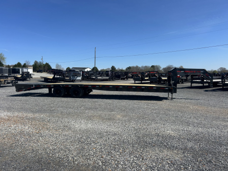 New 2026 MAXXD 102"X34' 40K *ENGINEERED FRAME* Gooseneck Flatbed Trailer
