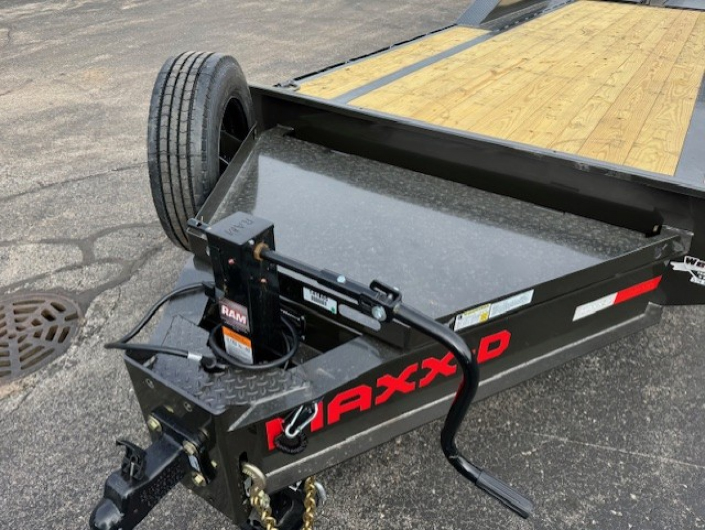 New 2026 MAXX-D H9X10224 Equipment Trailer