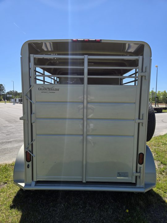 New 2026 Calico Trailers CAL2HSK Horse Trailer