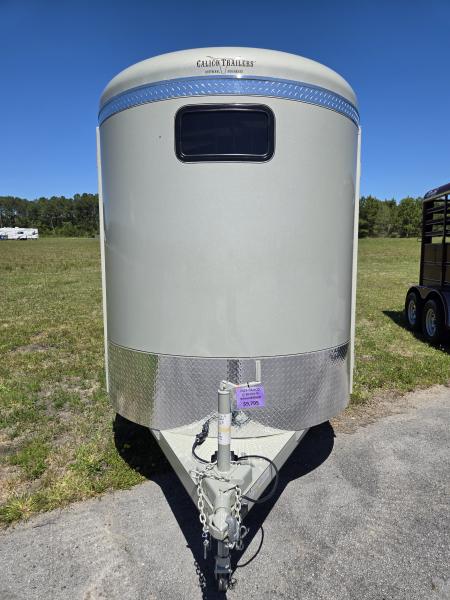 New 2026 Calico Trailers CAL2HSK Horse Trailer