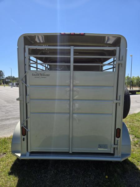 New 2026 Calico Trailers CAL2HSK Horse Trailer