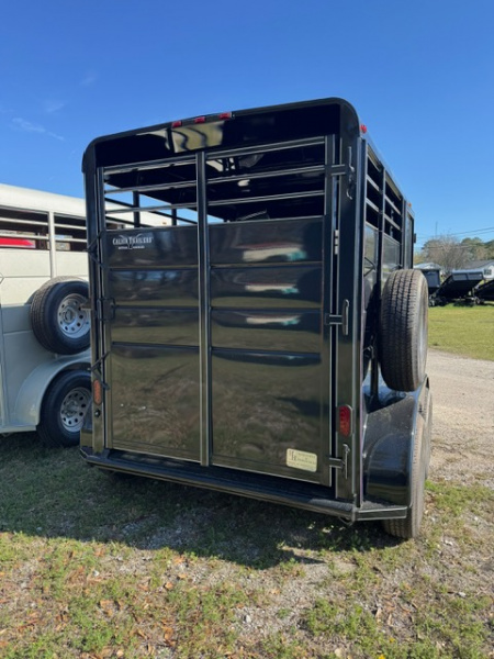 New 2026 Calico Trailers CAL2HSK Horse Trailer