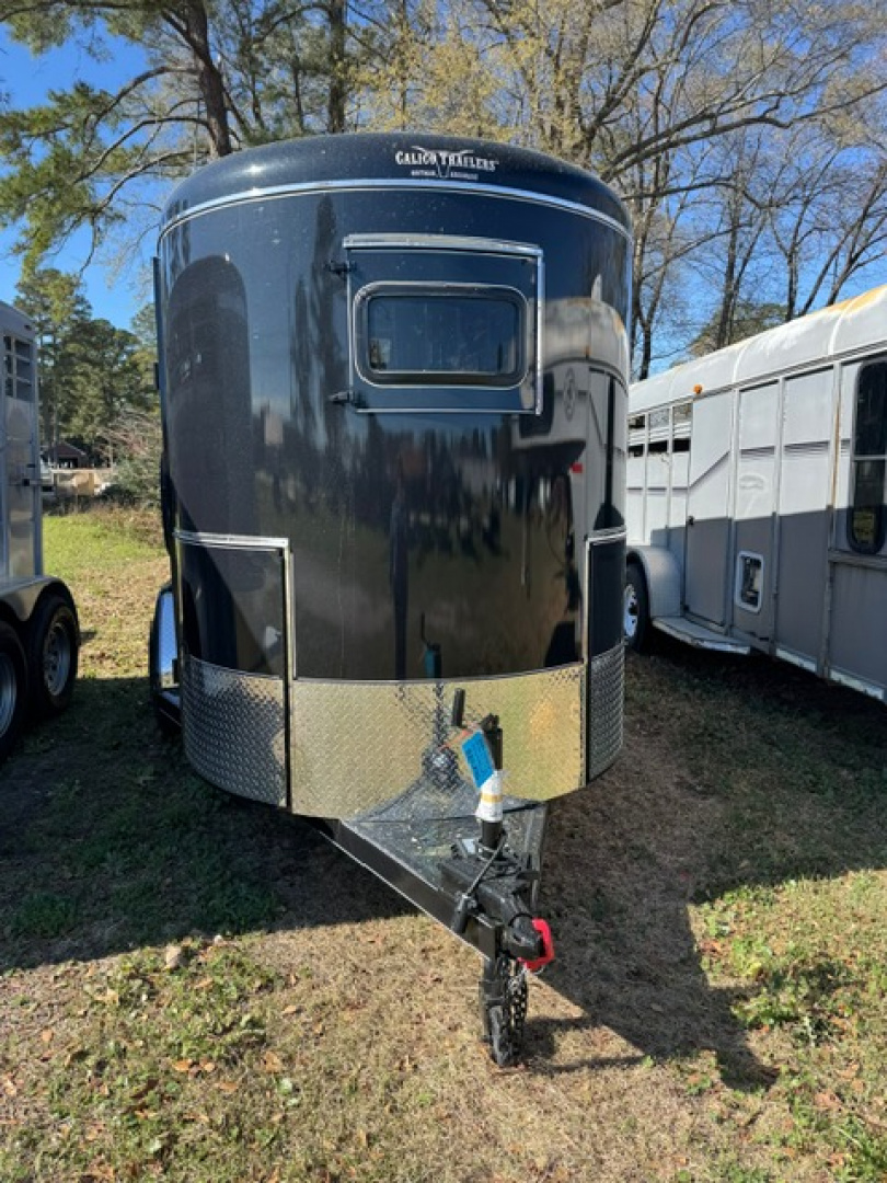 New 2026 Calico Trailers CAL2HSKRAMP Horse Trailer