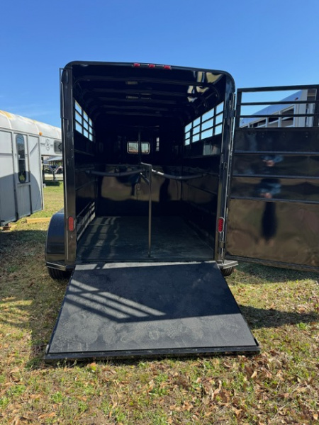 New 2026 Calico Trailers CAL2HSKRAMP Horse Trailer