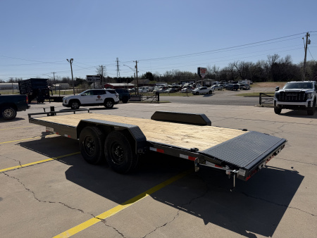 New #148136 2026 LAMAR H6 22 X 83 TANDEM AXLE 14K EQUIPMENT HAULER W/ SLIDE IN RAMPS