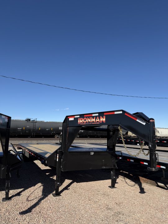 New 2026 Ironman Trailers 16DOGN30 Deckover Trailer