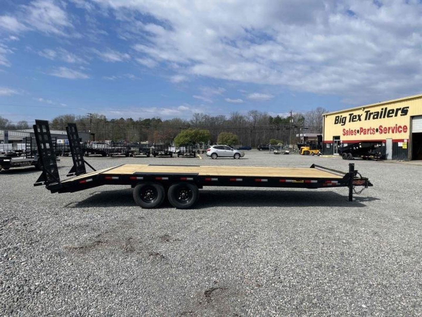 New 2026 Down 2 Earth Trailers 24' 14K Deckover Trailer