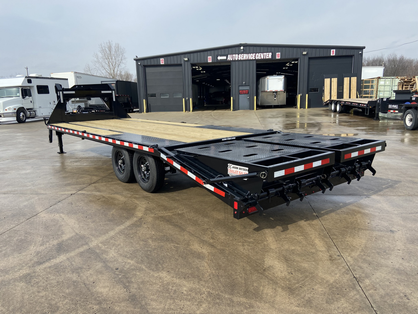 New Sure-Trac 8.5X25 20+5 Equipment Trailer