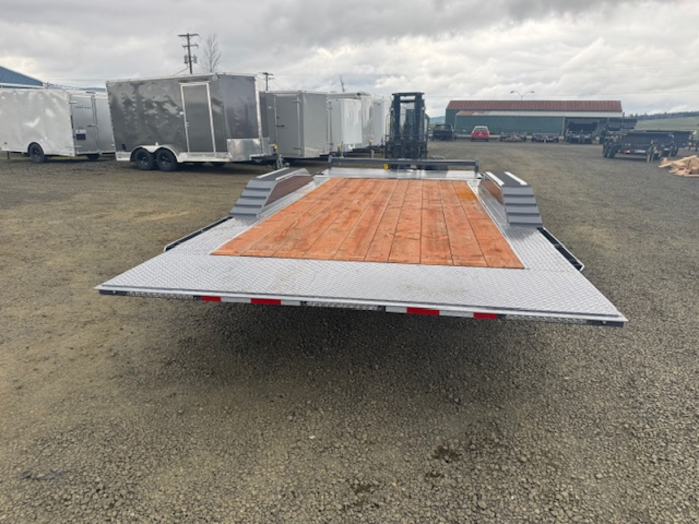 New 2026 VERSATILE TRAILERS 7X20 SF204T-20K Tilt Trailer