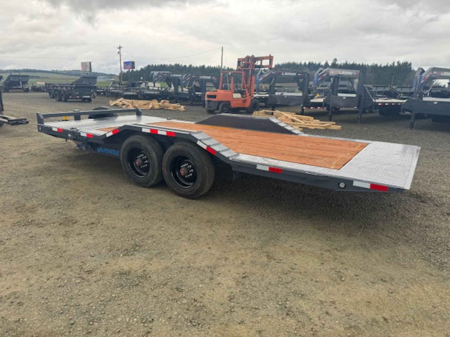 New 2026 VERSATILE TRAILERS 7X20 SF204T-20K Tilt Trailer