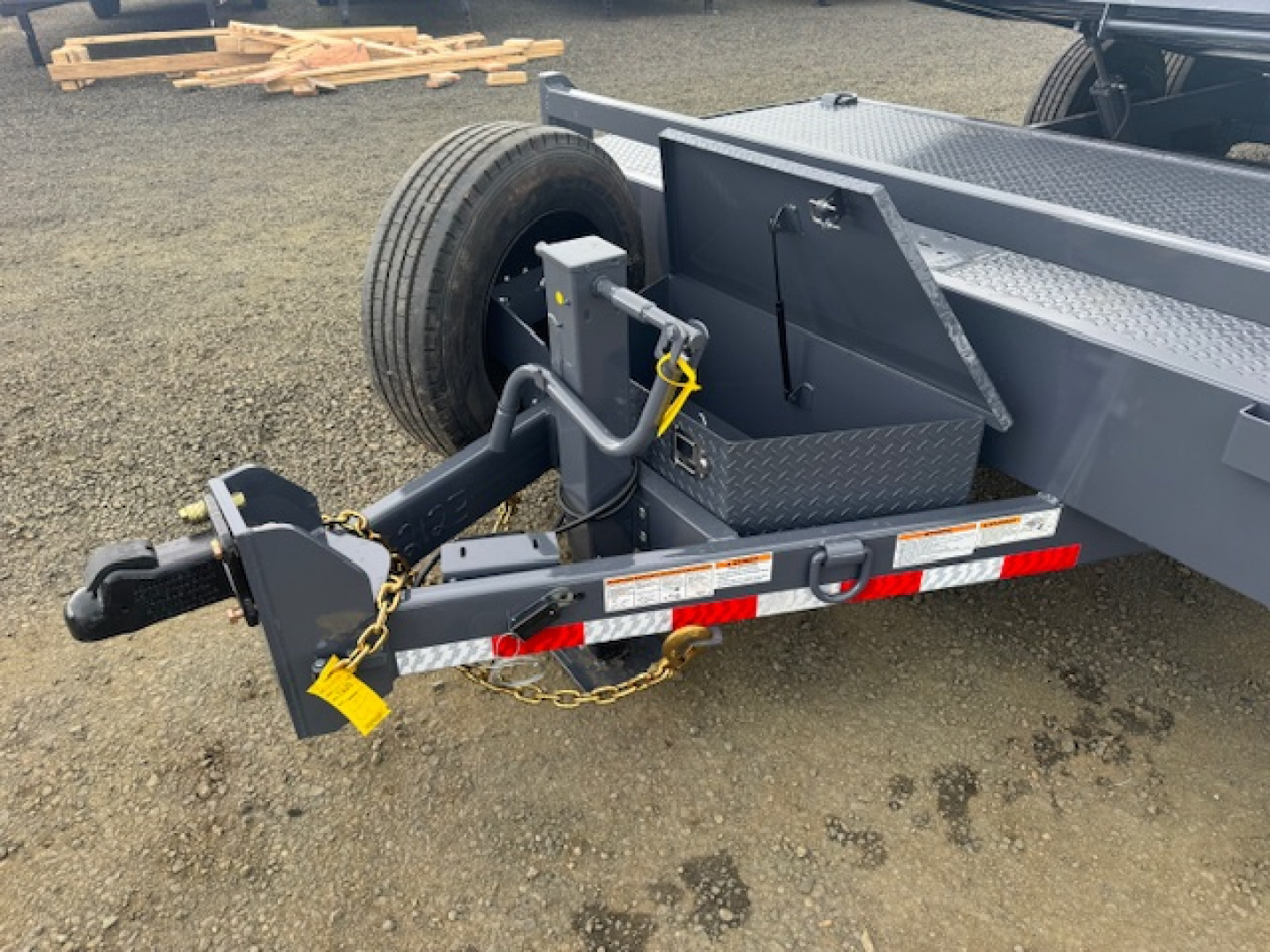 New 2026 VERSATILE TRAILERS 7X20 SF204T-20K Tilt Trailer