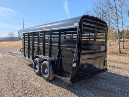 Used 1992 Chaparral Livestock Trailer