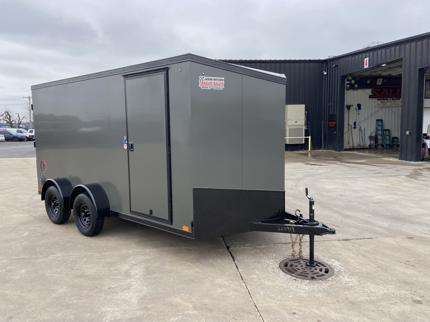 New United UJ-S-7X14 Cargo Enclosed Trailer