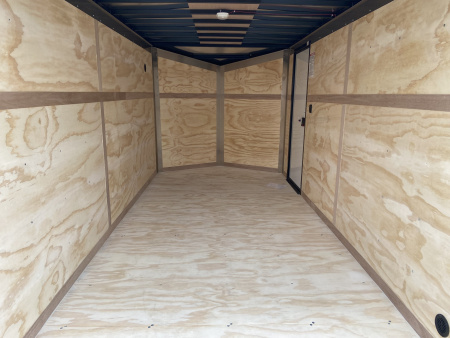 New United UJ-S-7X14 Cargo Enclosed Trailer