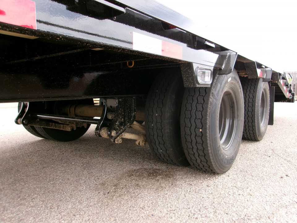 New 2027 Load Trail 102x32 GN Flatbed w/ Max Ramps & Torque Tube 24k