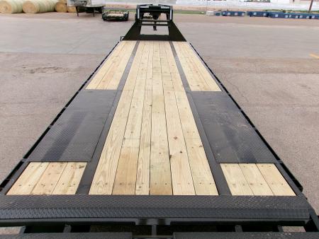 New 2027 Load Trail 102x32 GN Flatbed w/ Max Ramps & Torque Tube 24k