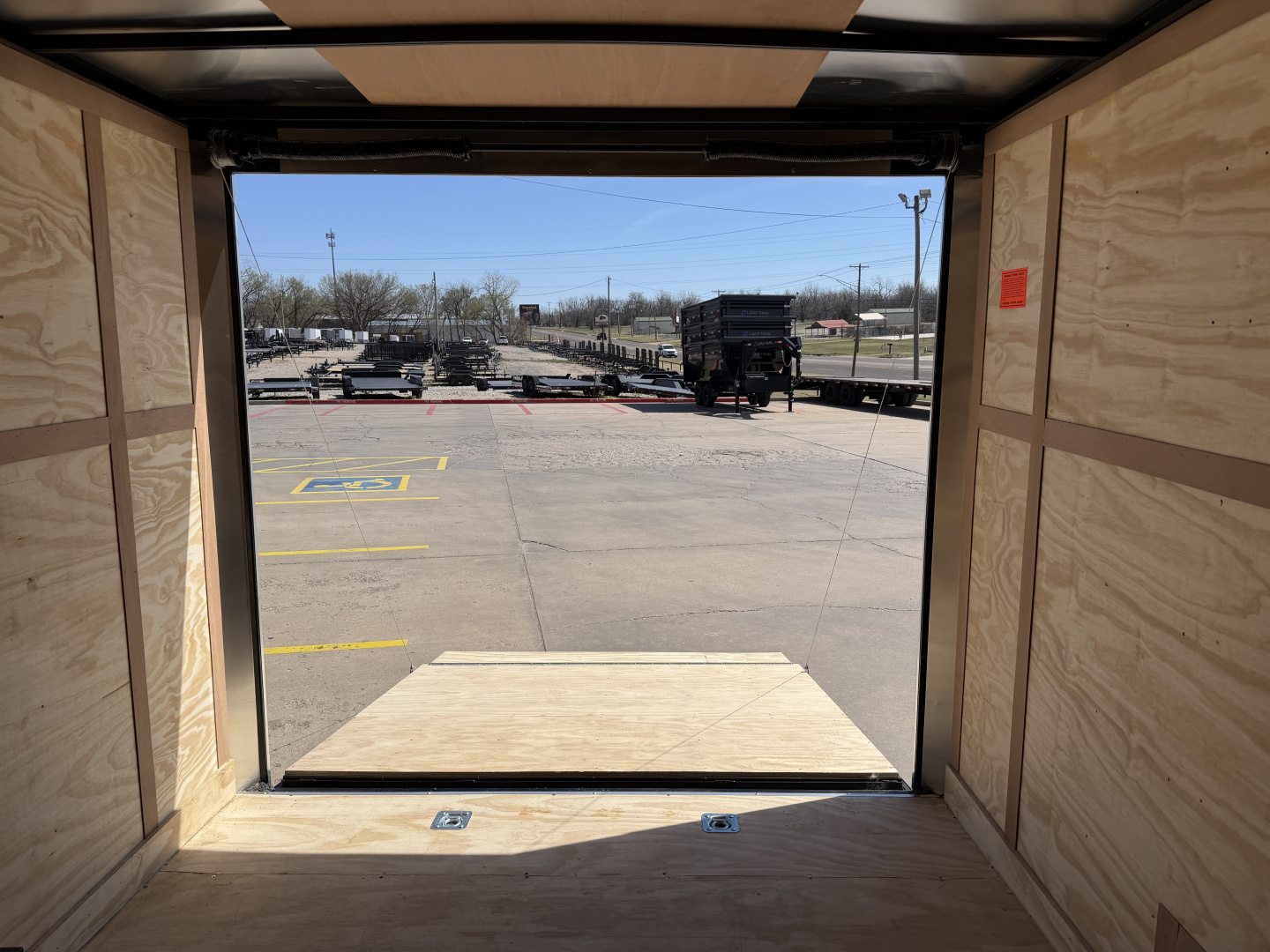 New #097227 2026 FOREST RIVER TA3 8.5 X 18 TANDEM AXLE 10K ENCLOSED W/ REAR RAMP DOOR