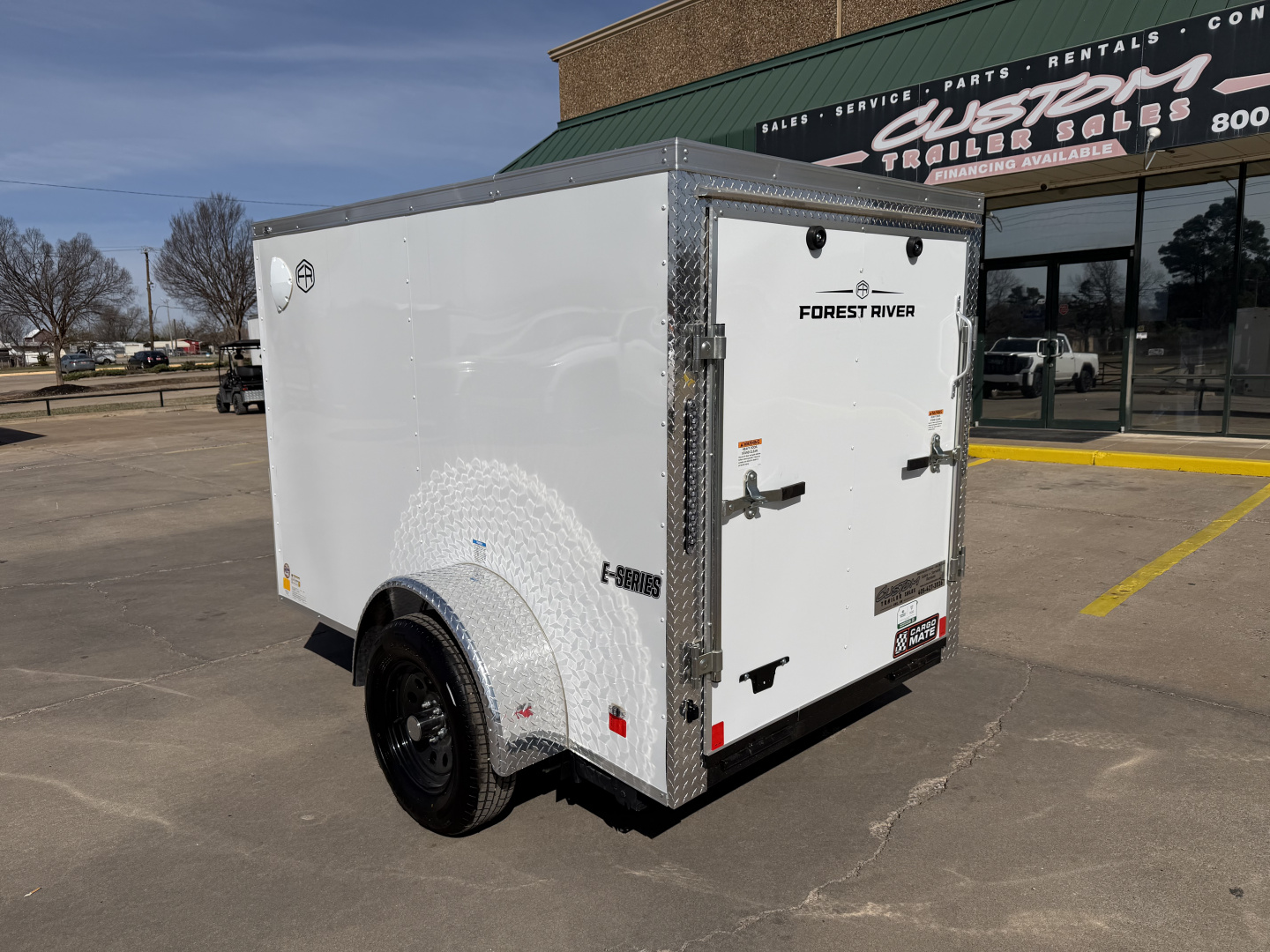 New #097601 2026 FOREST RIVER SA 5 X 8 SINGLE AXLE 3K ENCLOSED W/ REAR RAMP DOOR