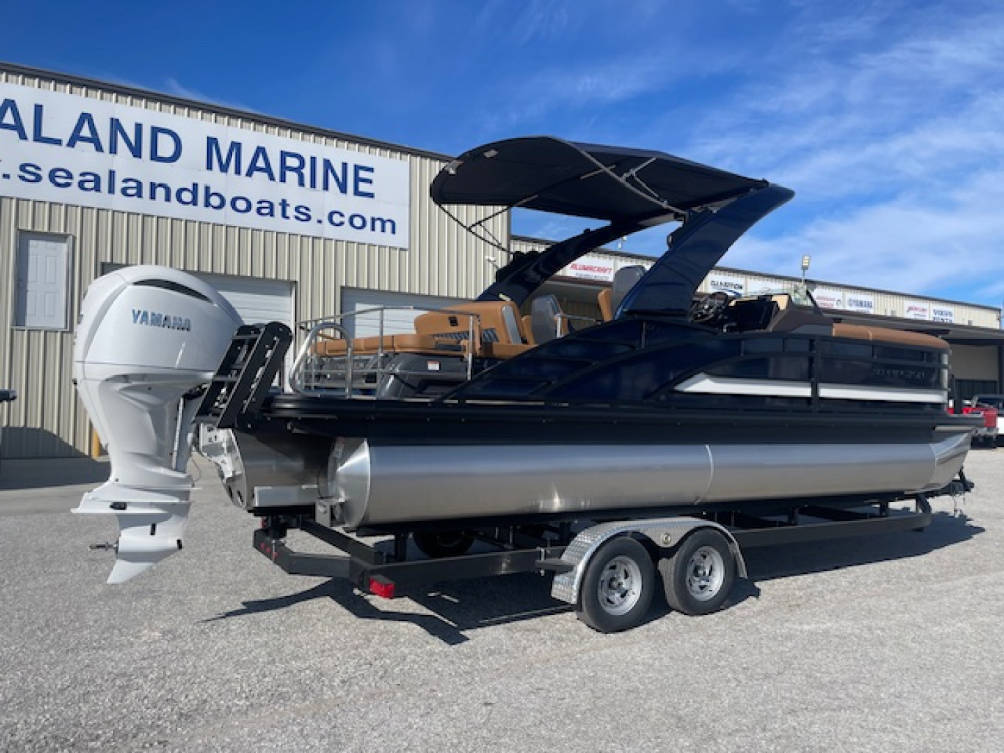 New 2026 Bennington 23 RSBA TRITOON Pontoon Boat