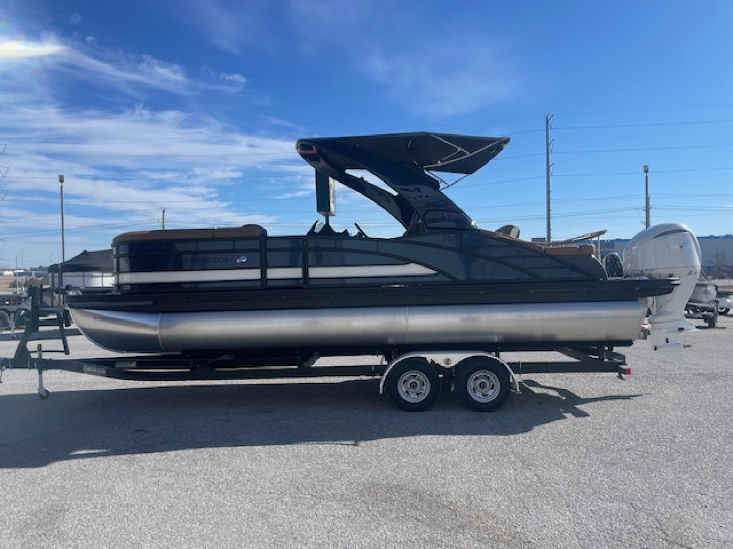New 2026 Bennington 23 RSBA TRITOON Pontoon Boat